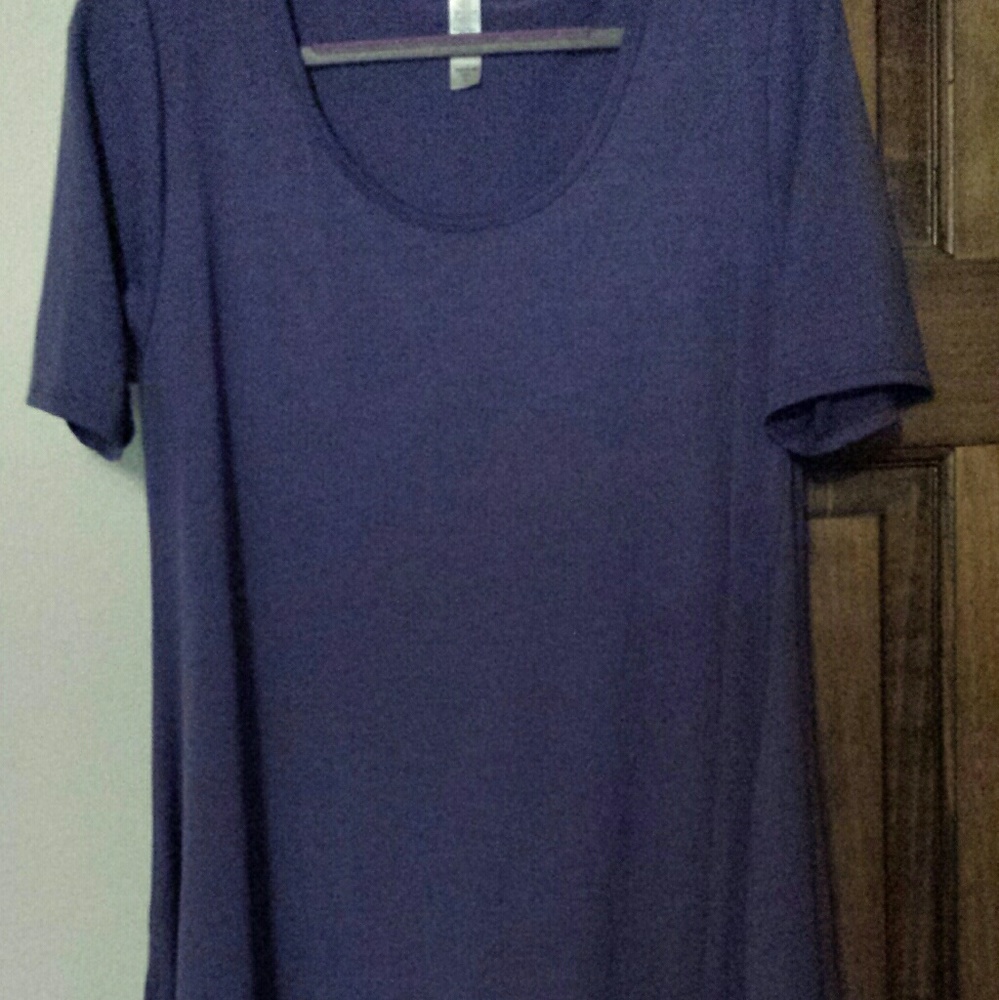 Lularoe Perfect T - Small
